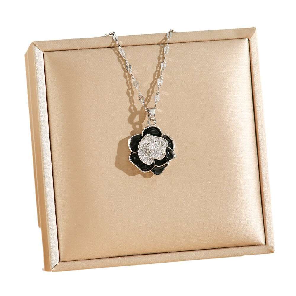 Vintage Camellia Necklace With Multi-layered Petals Full-diamonds Chain