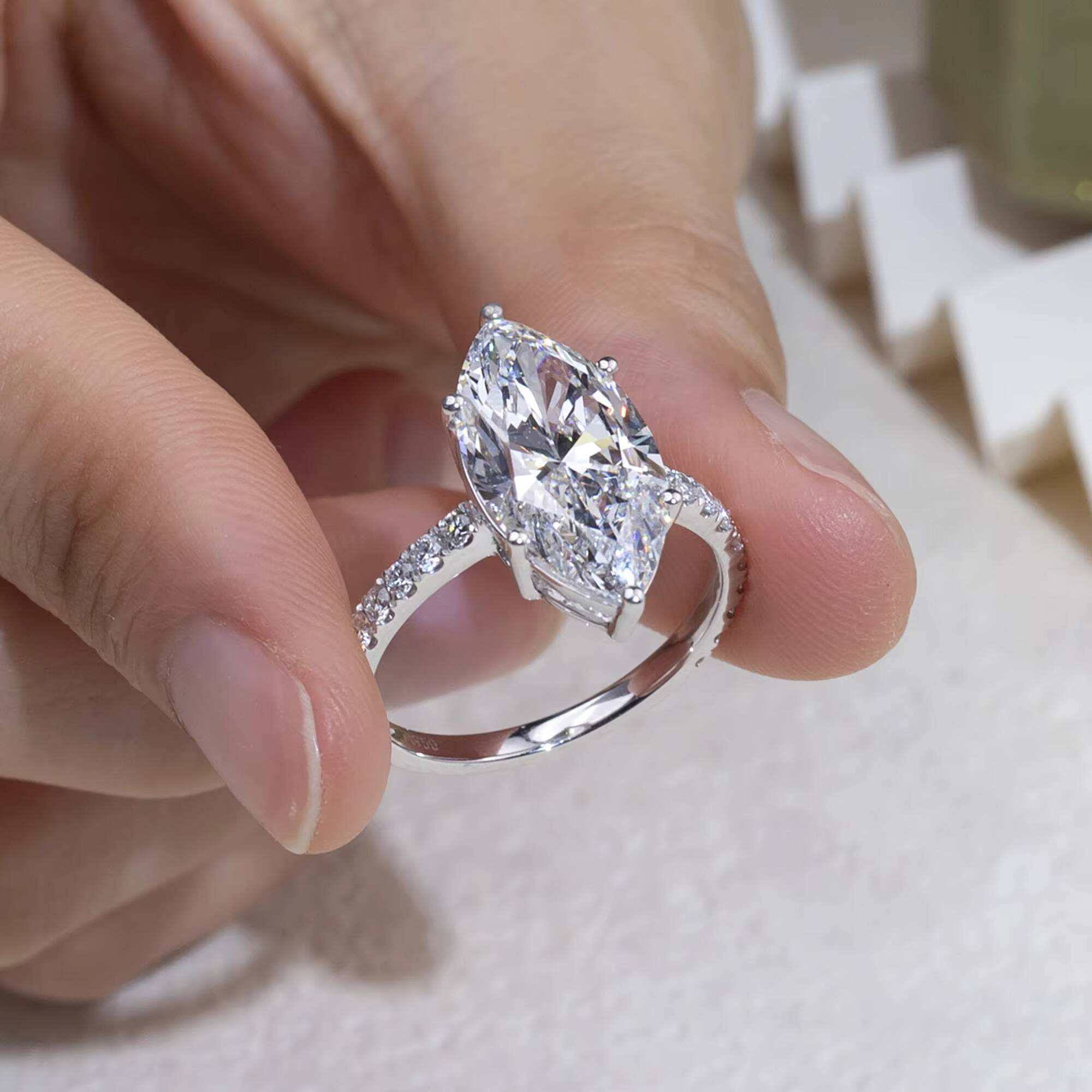 Messi Ready to Ship MSR-1125 18K White Gold 3CT D VS1 Marquise Cut Lab Grown Diamond Ring Women Wedding Engagement Ring