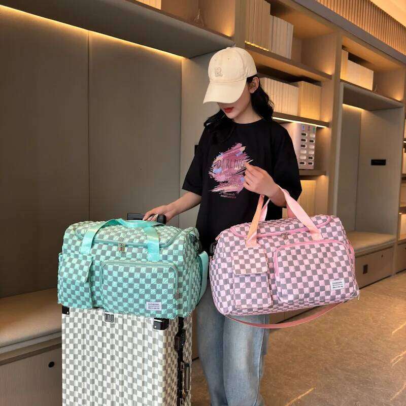 Fashion Large Capacity Checkerboard Pattern Duffle Handbag, Lightweight Travel Luggage Storage Bag, Portable Sports Fitness Bag Y260225