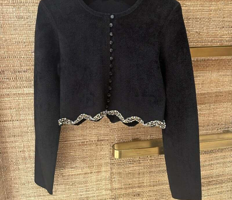 2026 Autumn New Women's Elegant Black Diamond Brushed Knitted Cardigan Skirt Set