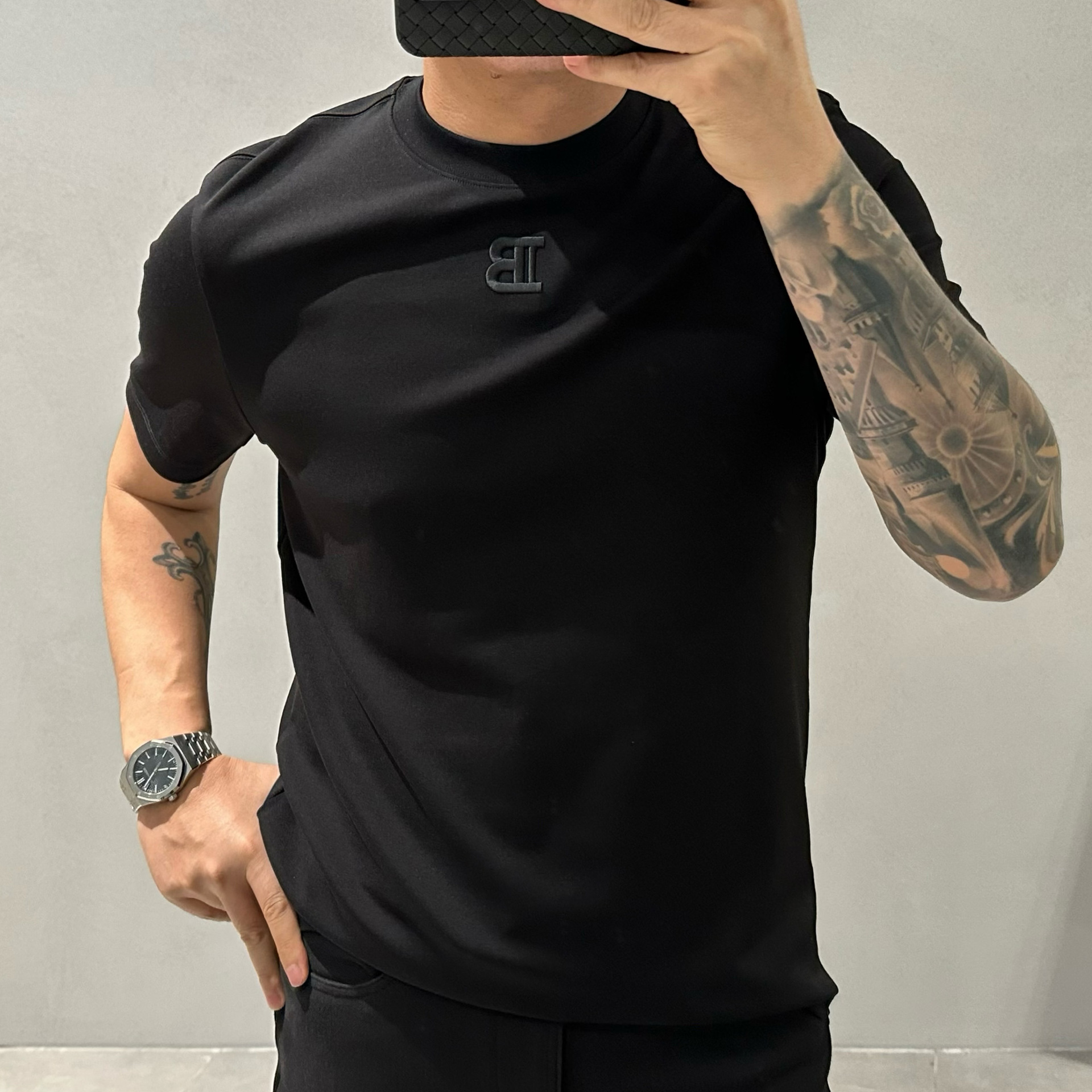 2026 New Design High-quality Embroidery Craft Anti-wrinkle Solid Color Short-sleeved Men's Slim Fit Luxury Basic Shirt Fashion Trend Top