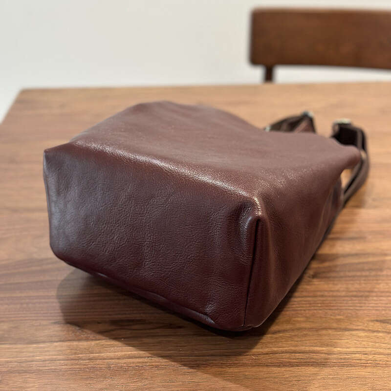 Shoulder Bags Totes Top Layer Cowhide Simple Travel Backpack Commuter Large Capacity Genuine Versatile Fashionable Double Soft Leather Casual School B