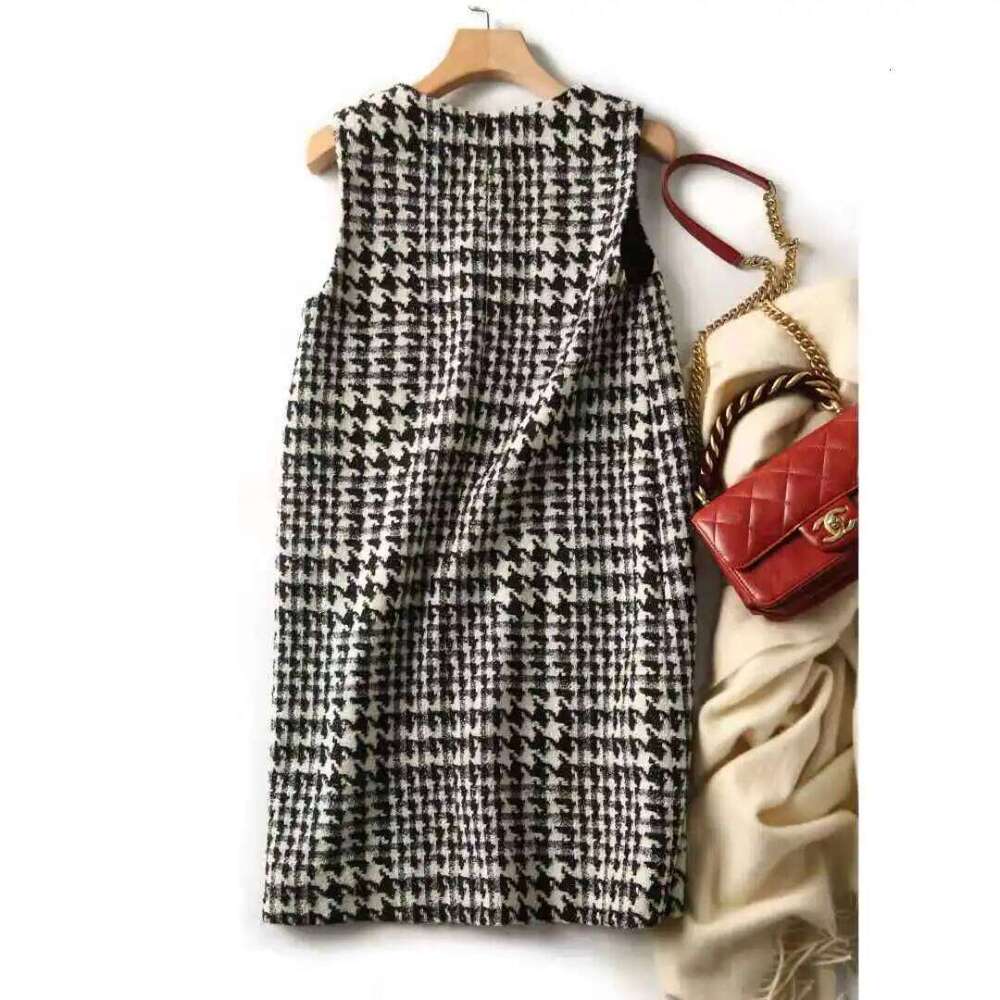 Skirt Women's Autumn Winter New Korean Version Mid Size Black and White Checkered Vest Sleeveless Dress XJ260225