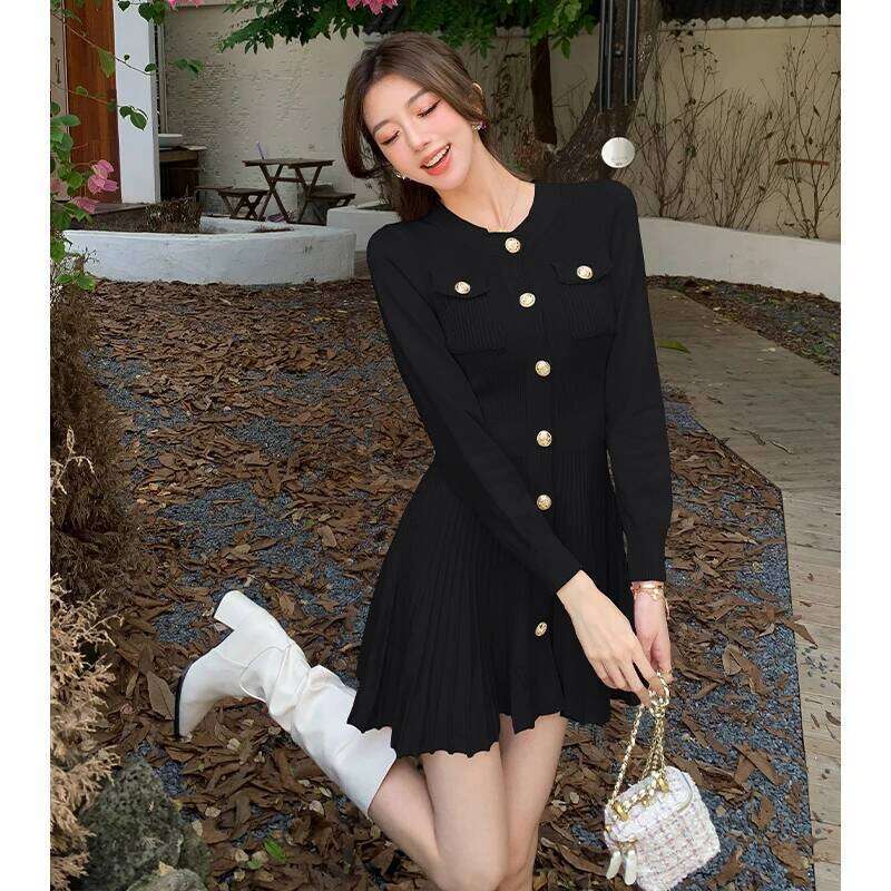 Spring Korean Fashion High-street Knit Mini Women's O-Neck Long-sleeve Single-breasted Pleated Casual Sweater Dress XJ260225