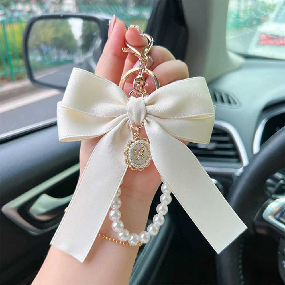 Fashion Large Bowknot Ribbon Pearl Key Chain Womens Multi-color DIY Key Pendant Hanging Ornament Sweet Bag Accessories H260225