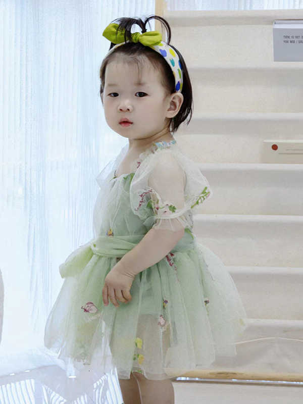2025 Summer Baby Puff Sleeve Sweet Cute Princess dress Baby Girl Big Bow Strawberry Embroidered Mesh Wrap Skirt for Going Out Pa X250220