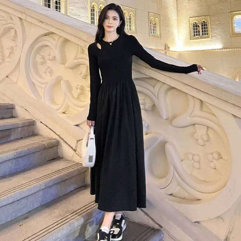 Fanan 2024 New Sleeve O-neck A-line Dress Fashion Streetwear Vestidos Lady Korean Style Hollow Out Black Long Dresses Women XJ260225