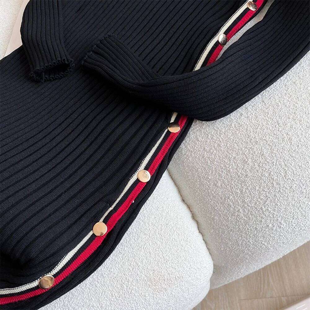 YuooMuoo Women 2025 New Arrival Slim Elastic Split Knitted Long Chic Fashion Package Hips Office Lady Bodycon Dress XJ260225