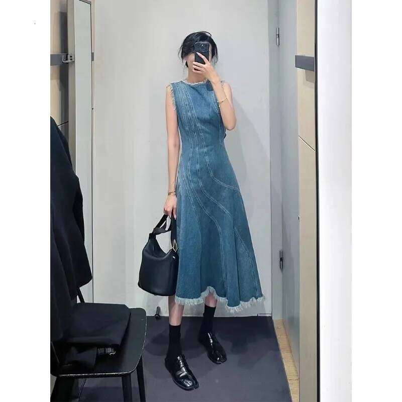 Spring and Summer Fashionable French Retro Denim Sleeveless Women's Loose Vest A-line Long Skirt Dress XJ260225