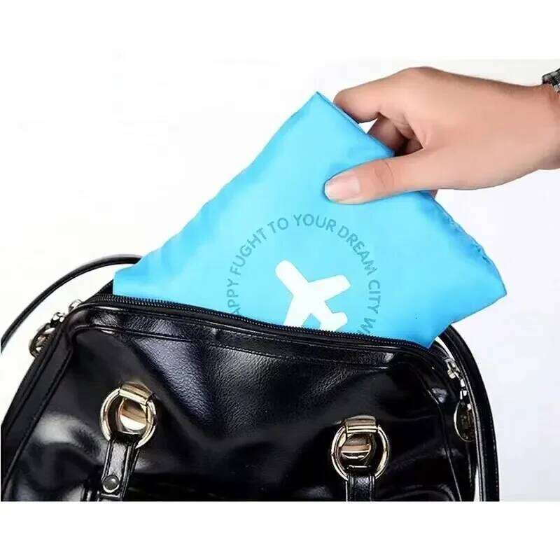 New Fashion WaterProof Large Capacity Bag Women Nylon Folding Unisex Luggage Travel Handbags Y260225