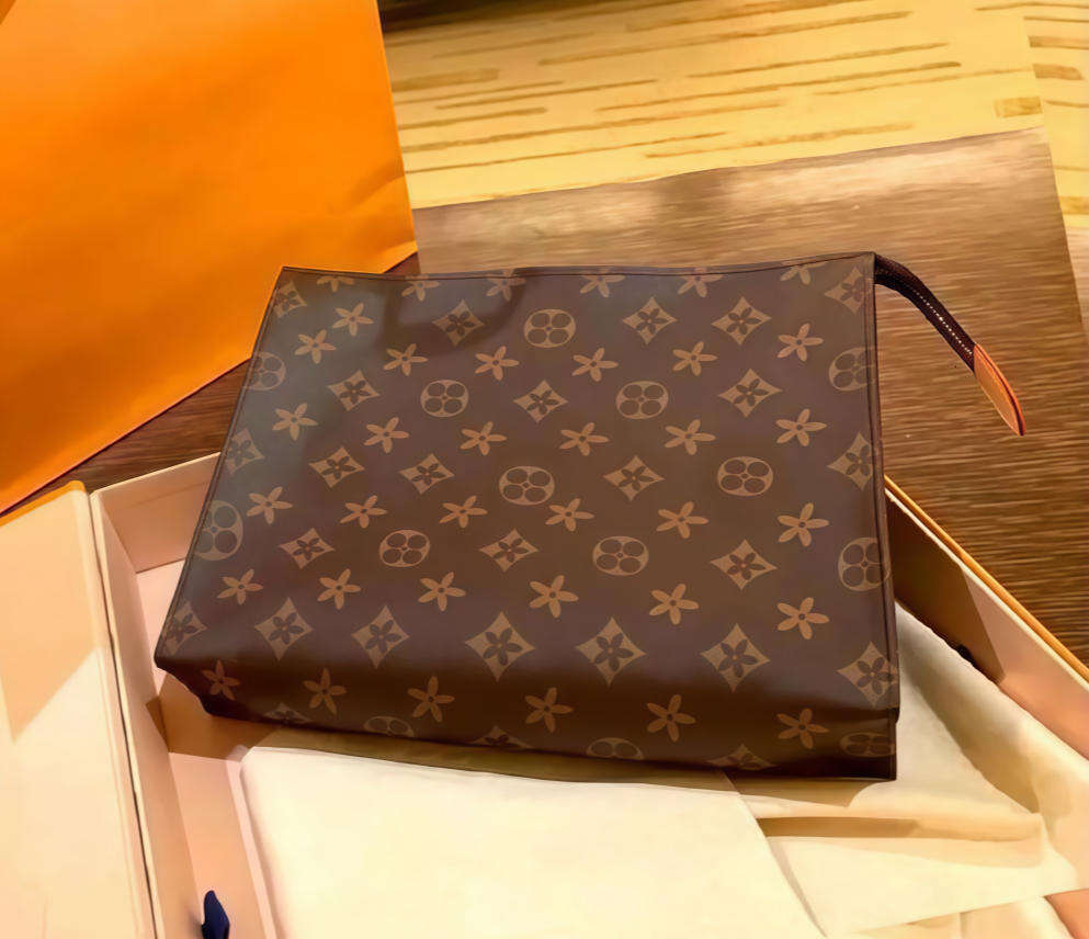 5A Makeup bag Coin Purses Travel Toiletry Toilet Pouch 26 CM Protection Beauty Case Wash Bag Women Clutch Canvas Leather Waterproof Men Cosmetic Bags bag