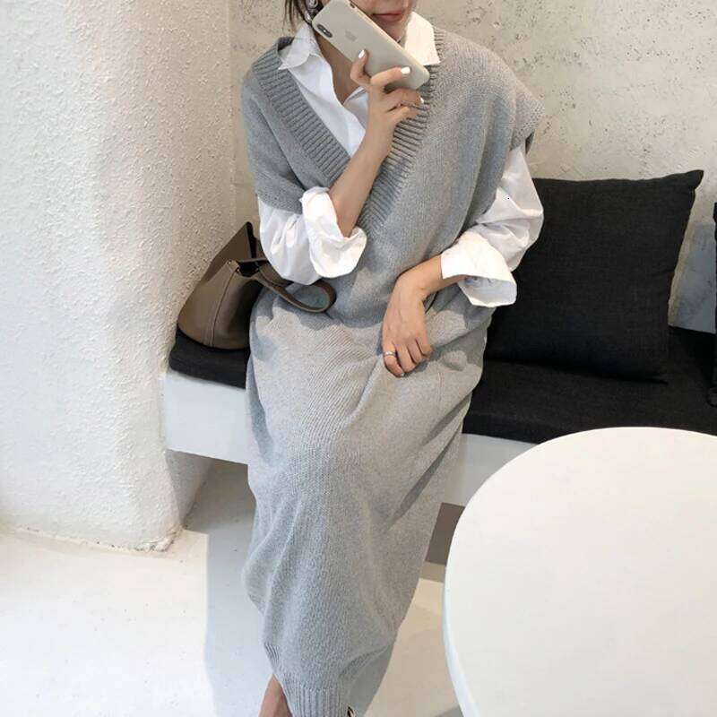 BGTEEVER Chic Casual Winter Oversize Straight Sleeveless Sweater Women Thick Knit Long Female Knitted Vest Dress XJ260225