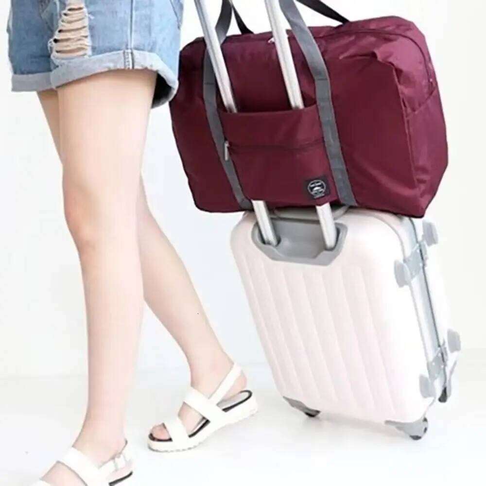 Durable Polyester Travel Handbag Large Capacity Waterproof Duffle Bag Solid Color Foldable Clothes Organizer Women&Men Y260225