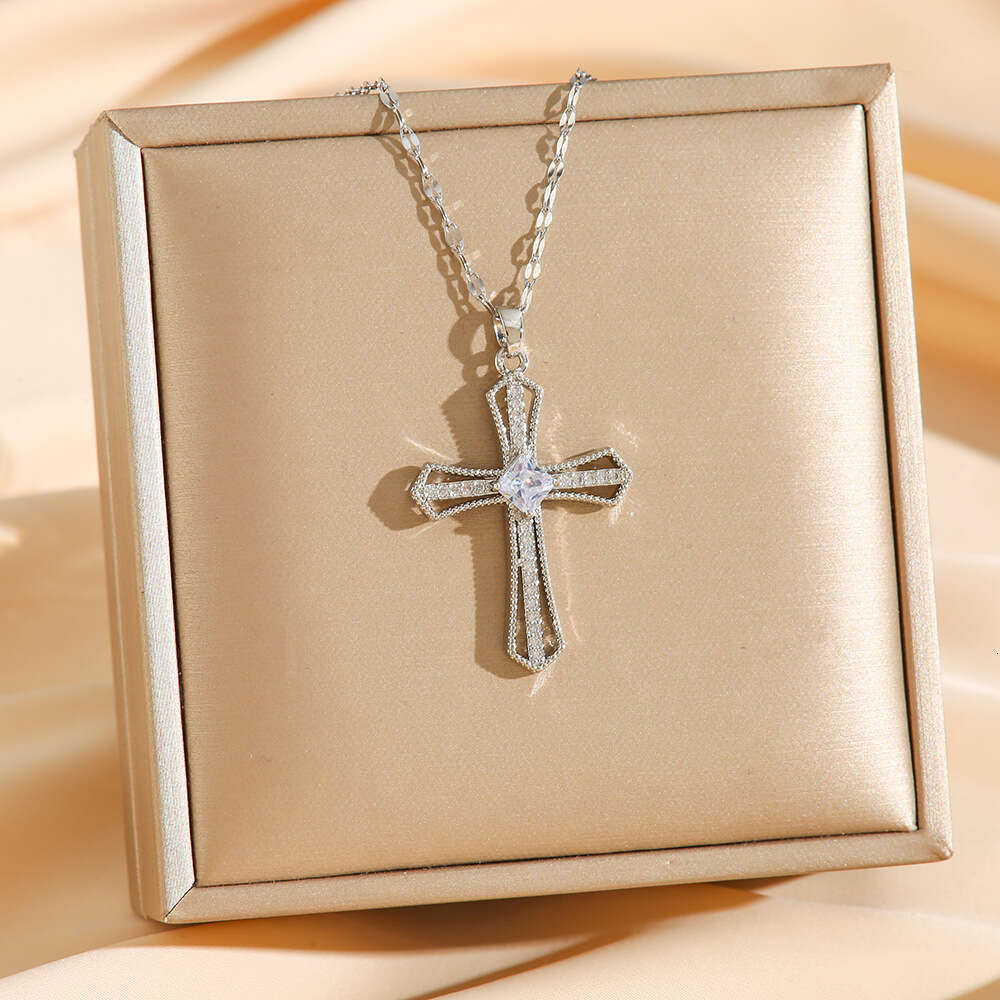 Cross Necklace for Men and Women Zircon Pendant Clavicle Chain Jewelry