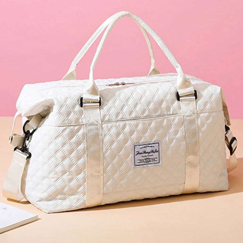 Trend Leisure Travel Handbag Large-capacity Waterproof Sports Fitness Bags Diamond Grid Pattern Women's Duffel Bag Totes Y260225