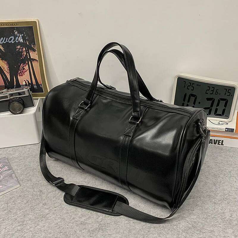 Minimalist Black PU Leather Travel Duffel for Men Water Resistant Gym Sports Shoulder Large Capacity Weekender Overnight Bag Y260225