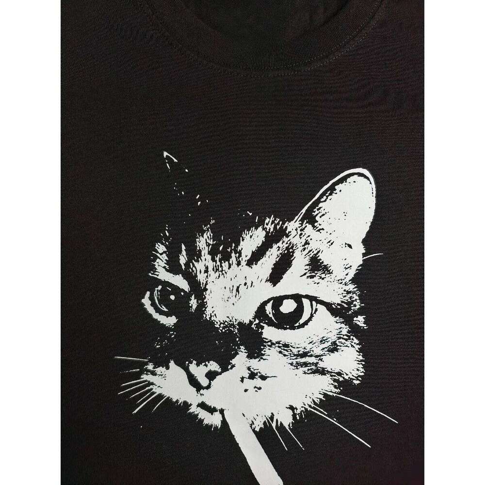 New High-quality American Street Smoking Cat Retro Trendy Personalized Printed T-shirt Men's Windshield Loose Short Sleeves C260225