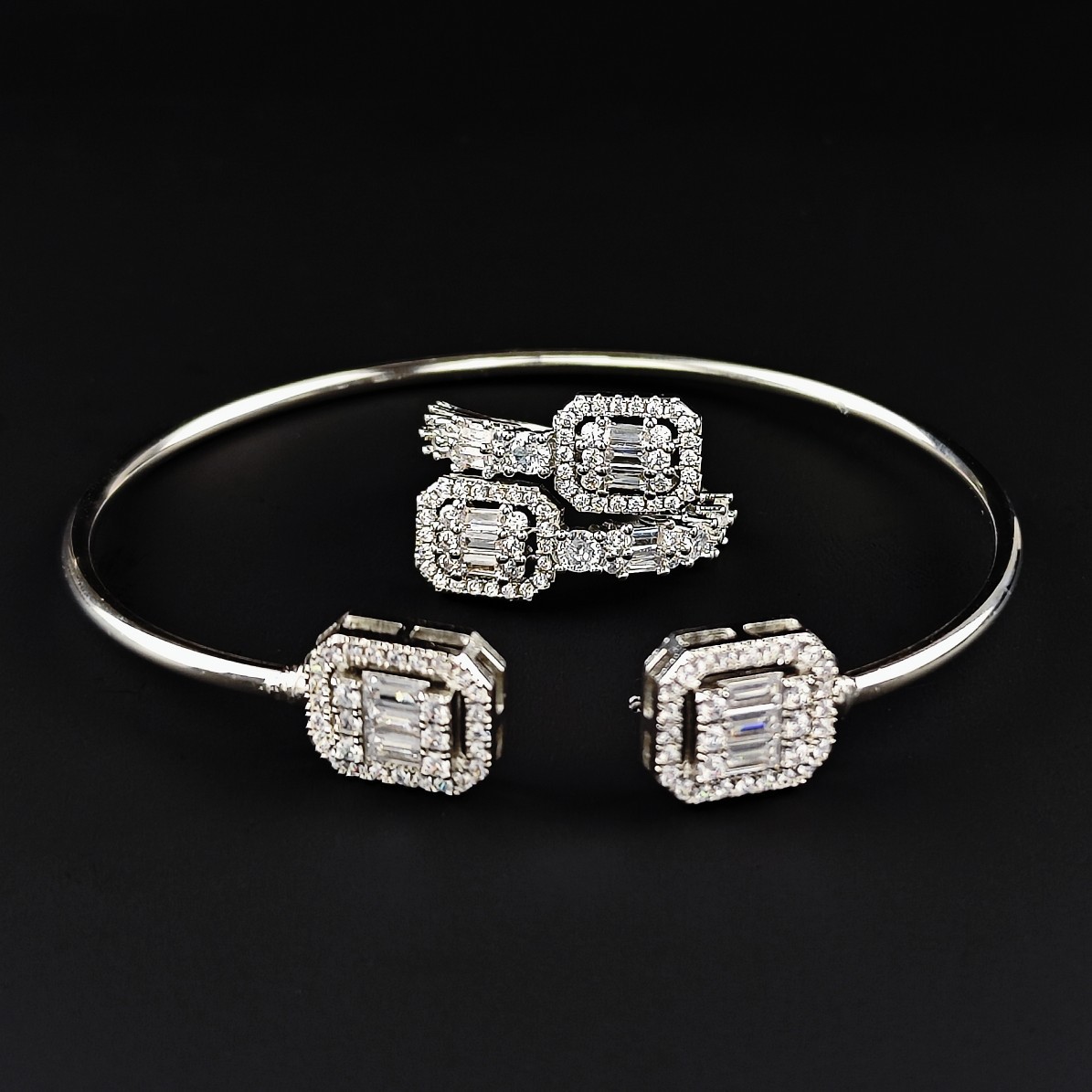 Global Best-Selling Cross-Border E-Commerce Light Luxury Ring and Bracelet Two-Piece Set for Women with Adjustable Design - view 3