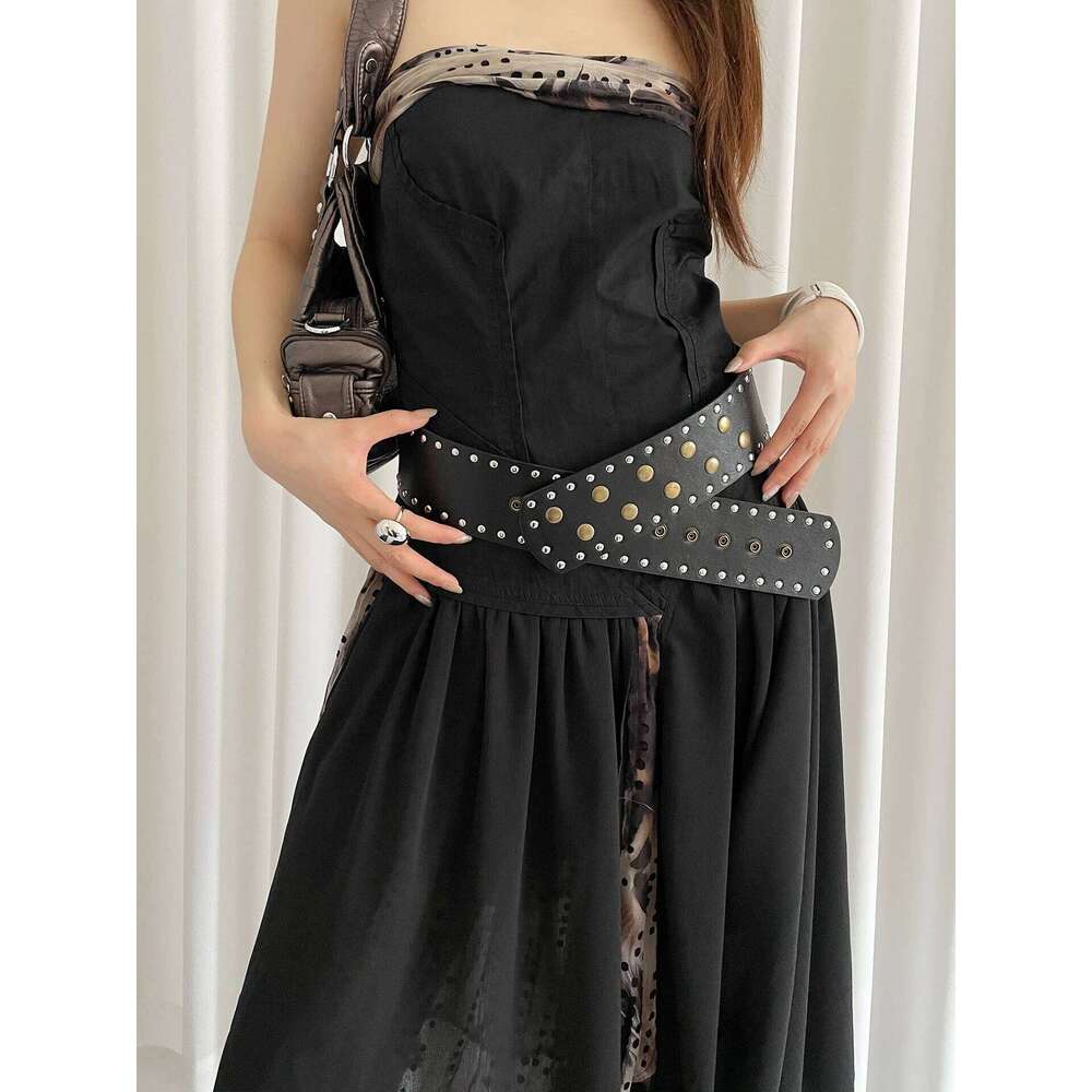 Retro Punk Style Rivet Women Wide Version With A Sense Of Design Versatile Waistband For Skirts Jeans And Leather Belt Y260225