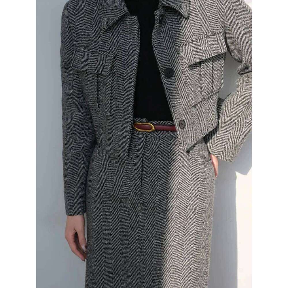 Retro Gold Designer Belt For Women High Quality Metal Buckle Matching Female Dress Jeans Adjustable Waistband Genuine Leather Y260225