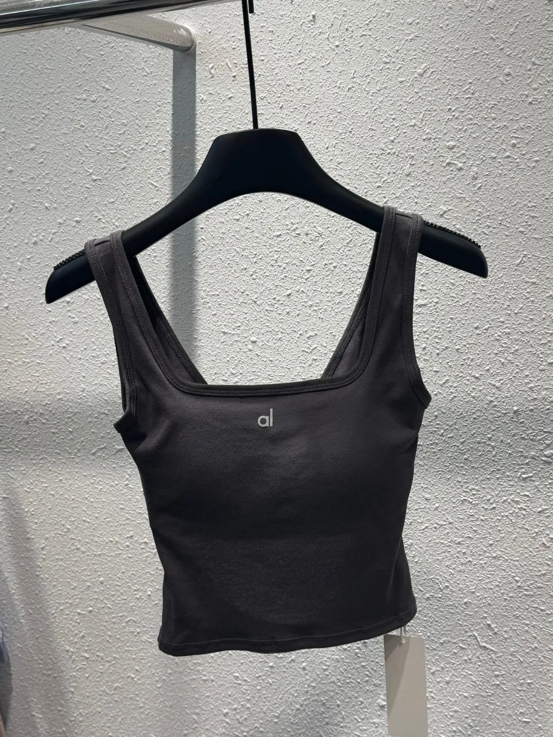 Designer Womens Cross Yoga Sports Tops Vest Luxury Slim Fit Sleeveless Vests With Pad Summer Cotton Tees Outside Wearing Tank Top Clothing T Shirt US 