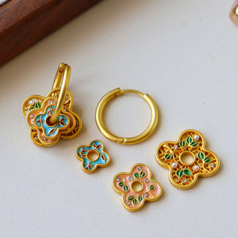 Gold Earrings for Women Exquisite Enamel Four Leaf Clover Huggie Earrings Gold Hollow Floral Zircon Jewelry Free Shipping