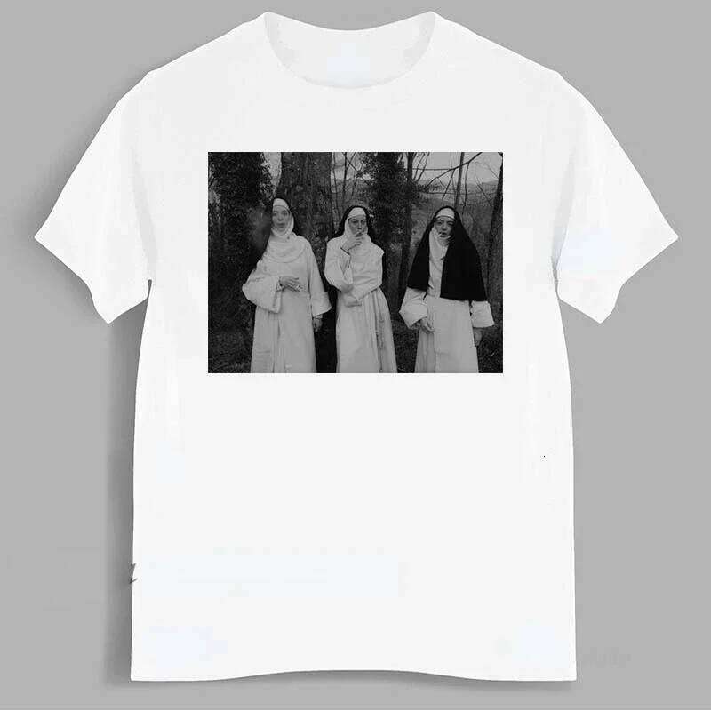 Graphic T Shirts Sexy Nun Smoking Cross Necklace Street Men's Fashion Retro Neutral Tshirt Ropa Hombre C260225