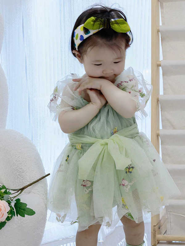 2025 Summer Baby Puff Sleeve Sweet Cute Princess dress Baby Girl Big Bow Strawberry Embroidered Mesh Wrap Skirt for Going Out Pa X250220