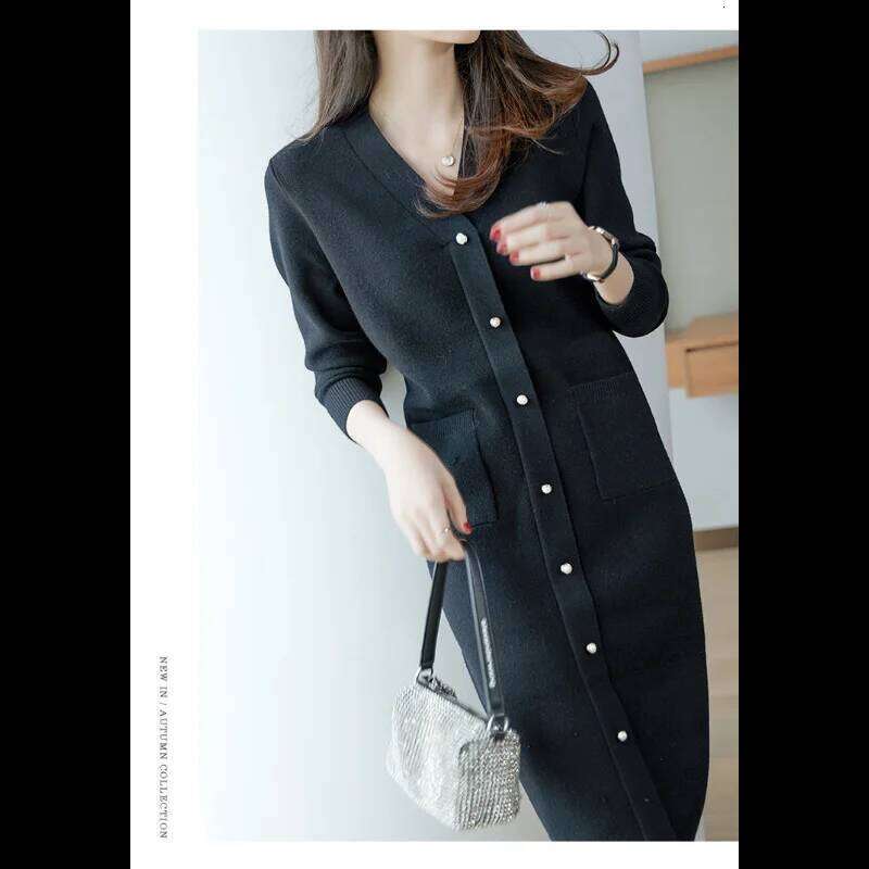 New Retro Long-sleeved V-neck Slim Mid-length Knitted Dress for Autumn and Winter XJ260225