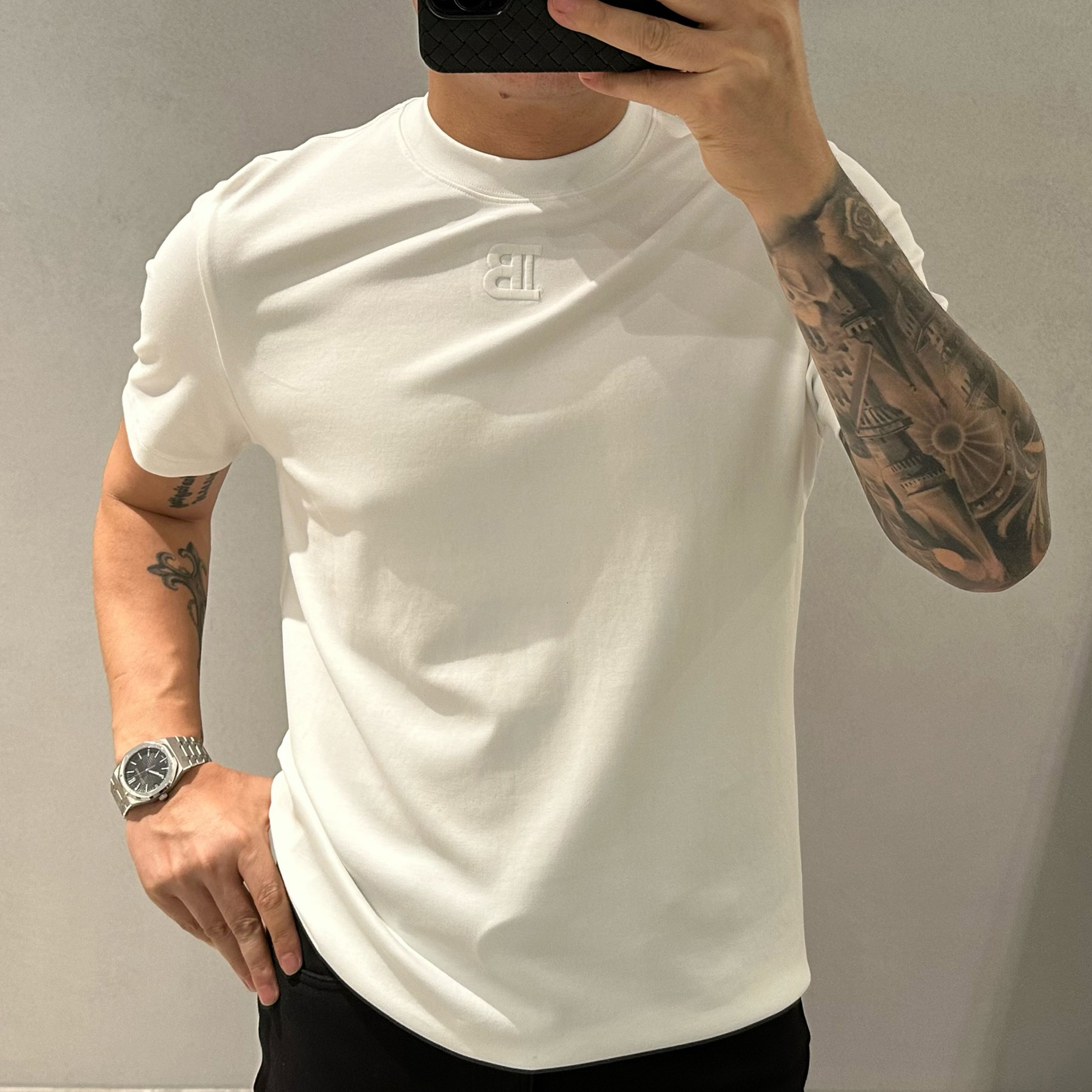 2026 New Design High-quality Embroidery Craft Anti-wrinkle Solid Color Short-sleeved Men's Slim Fit Luxury Basic Shirt Fashion Trend Top