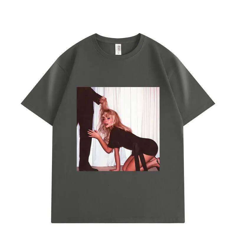 Sabrina Carpenter Man's Best Friend Graphic T Shirts Fashion Hip Hop Short Sleeve T-shirt Men Women Summer Casual Loose T-shirts C260225