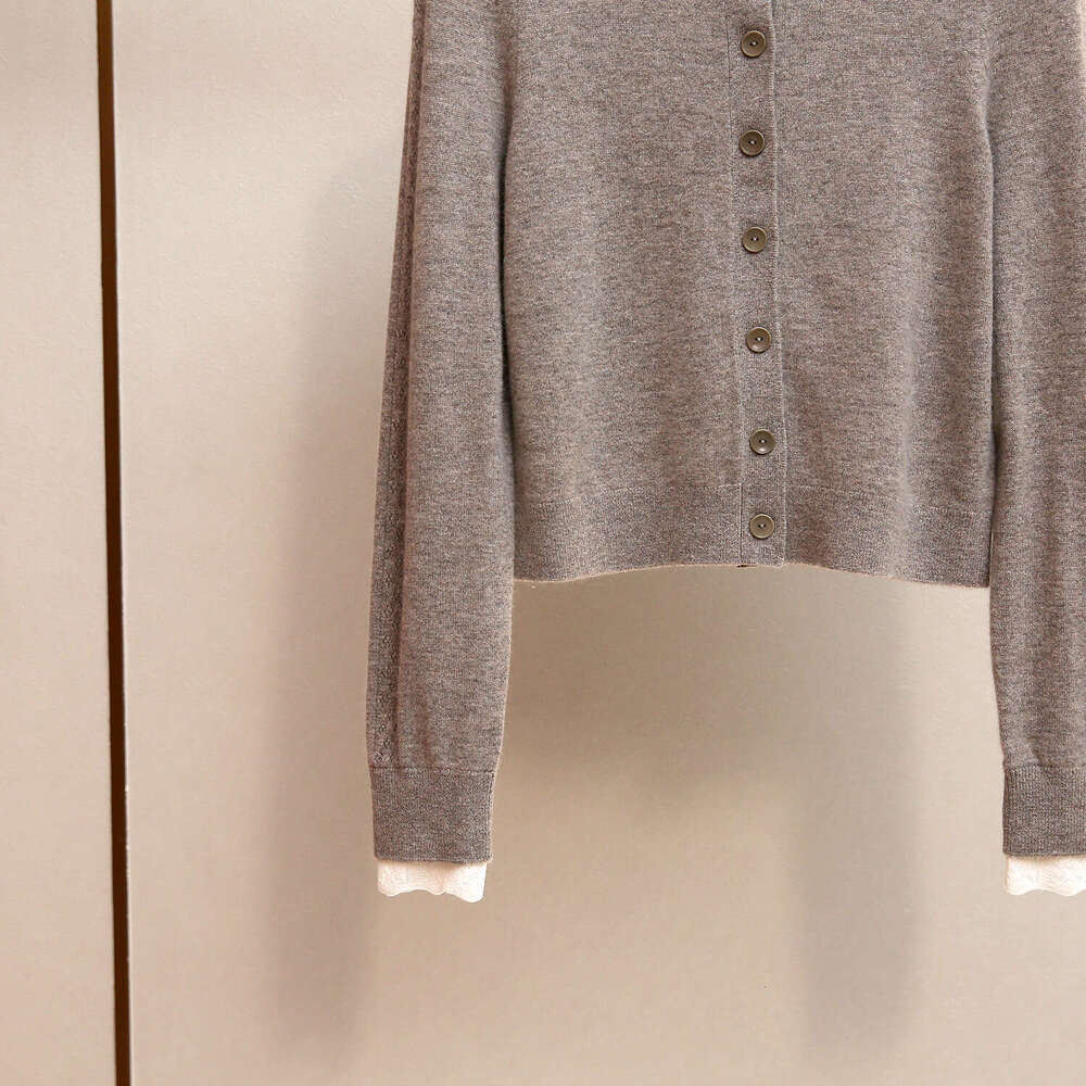 2026 Winter New French Retro Style Color Block Hollow Lace Splicing Collar Loose Knitted Women's Cardigan