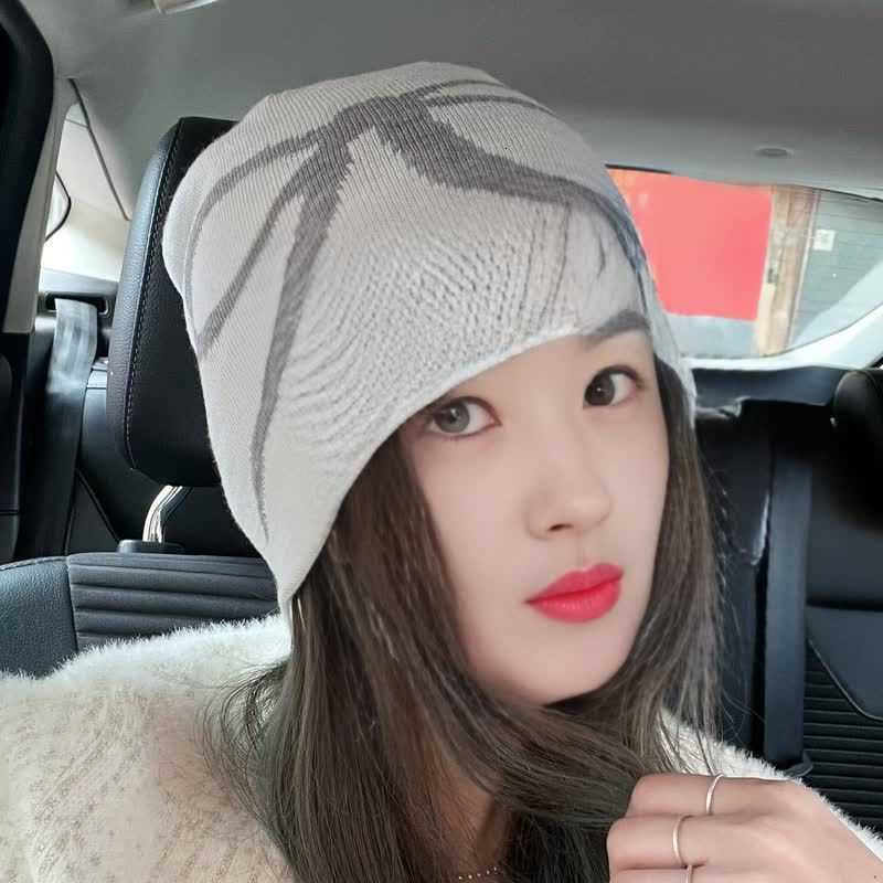 Korean Style Bowknot Knitted Black Beanie for Women Autumn and Winter Versatile Headwrap Large Head Circumference Face Slimming Knitted Hat S260225UKL