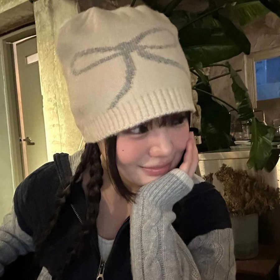 Korean bow-knot hat and scarf set two-piece autumn and winter new fashion warm knitted wool hat and neck warmer for women S260225
