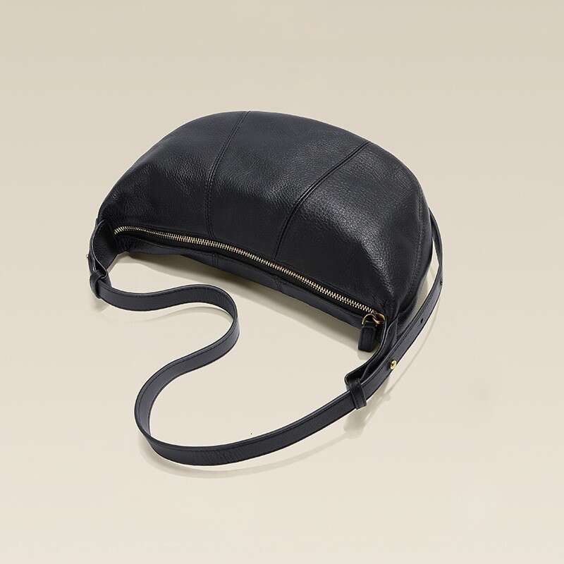 Luxury Shoulder Bags Yan Genuine Leather Dumpling For Women Versatile Cowhide Horn Commuter Crossbody Large Capacity Shoulder Bag Niche High End Under