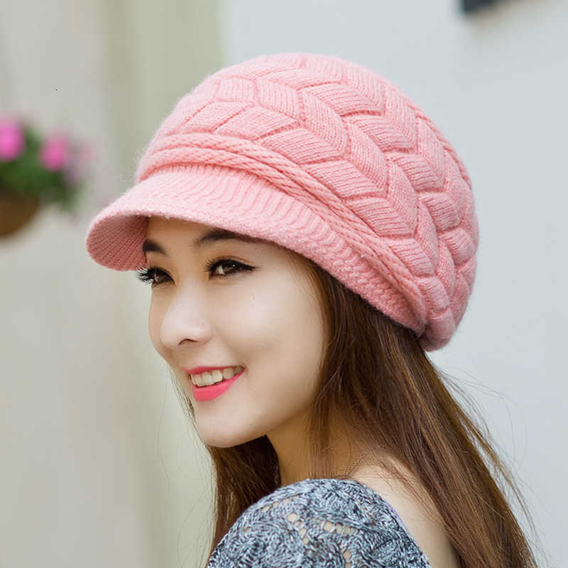 Middle-aged and Elderly Autumn and Winter Warm Knitted Wool Hat with Fleece Korean Fashion Versatile Beret for Women in Winter S260225