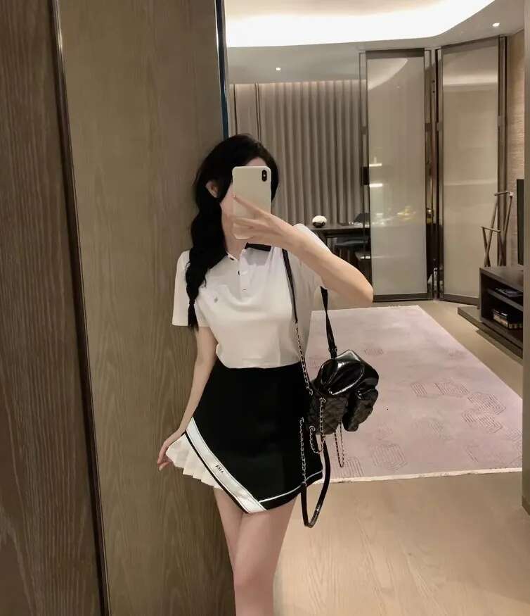 Women's long pants set summer casual set short sleeved hooded sweatshirt elastic shorts paired with sports set two-piece dress