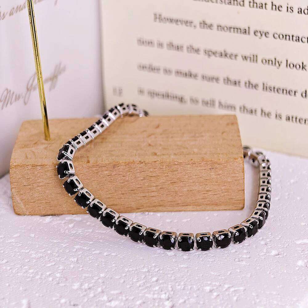 2024 New Arrival Luxury Round black color on hand Bracelet Bangle For Women Anniversary Gift Jewelry Bulk Sell S5787 Z260225
