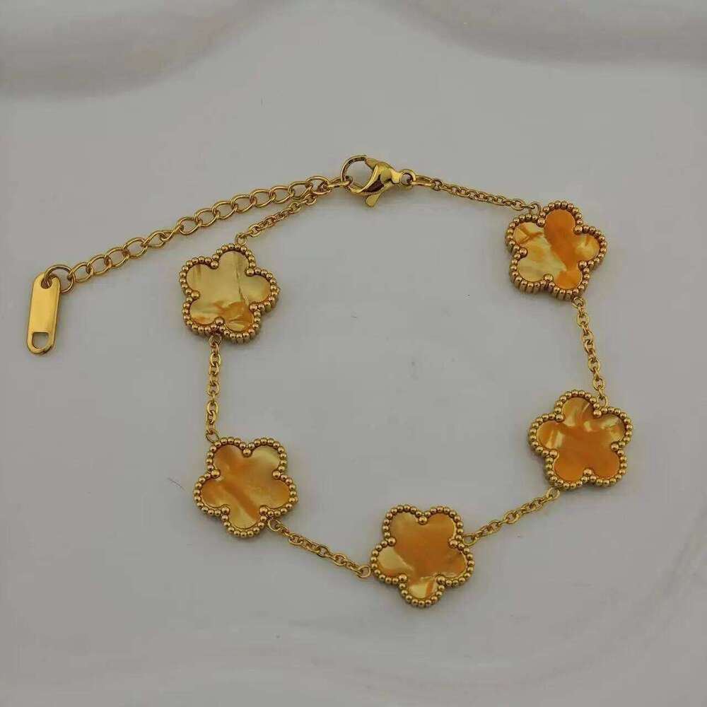 18k Gold Plated Lucky Five-Leaf Flower Stainless Steel Bracelet Women's Exquisite Five-Pointed Star Luxury Party Jewelry Gift Z260225