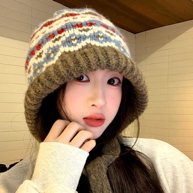 Knitted Beanie for Women with Large Head Circumference Winter Warmth Ear Protection High-End Blue Pullover Hat S260225