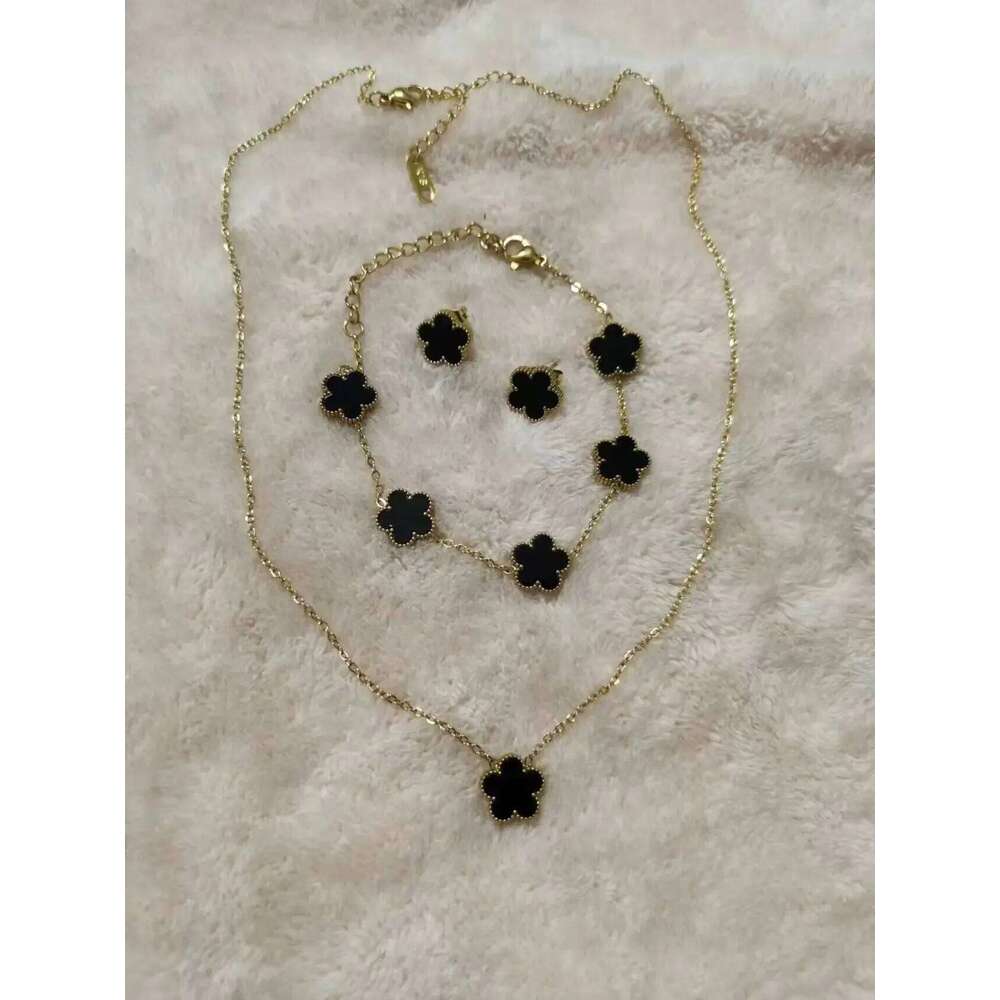 Adjustable New Design Gold Plated Stainless Steel 316L Plant Flower Bracelet With Five Leaf Petals Women's Luxury Gifts Clover Z260225