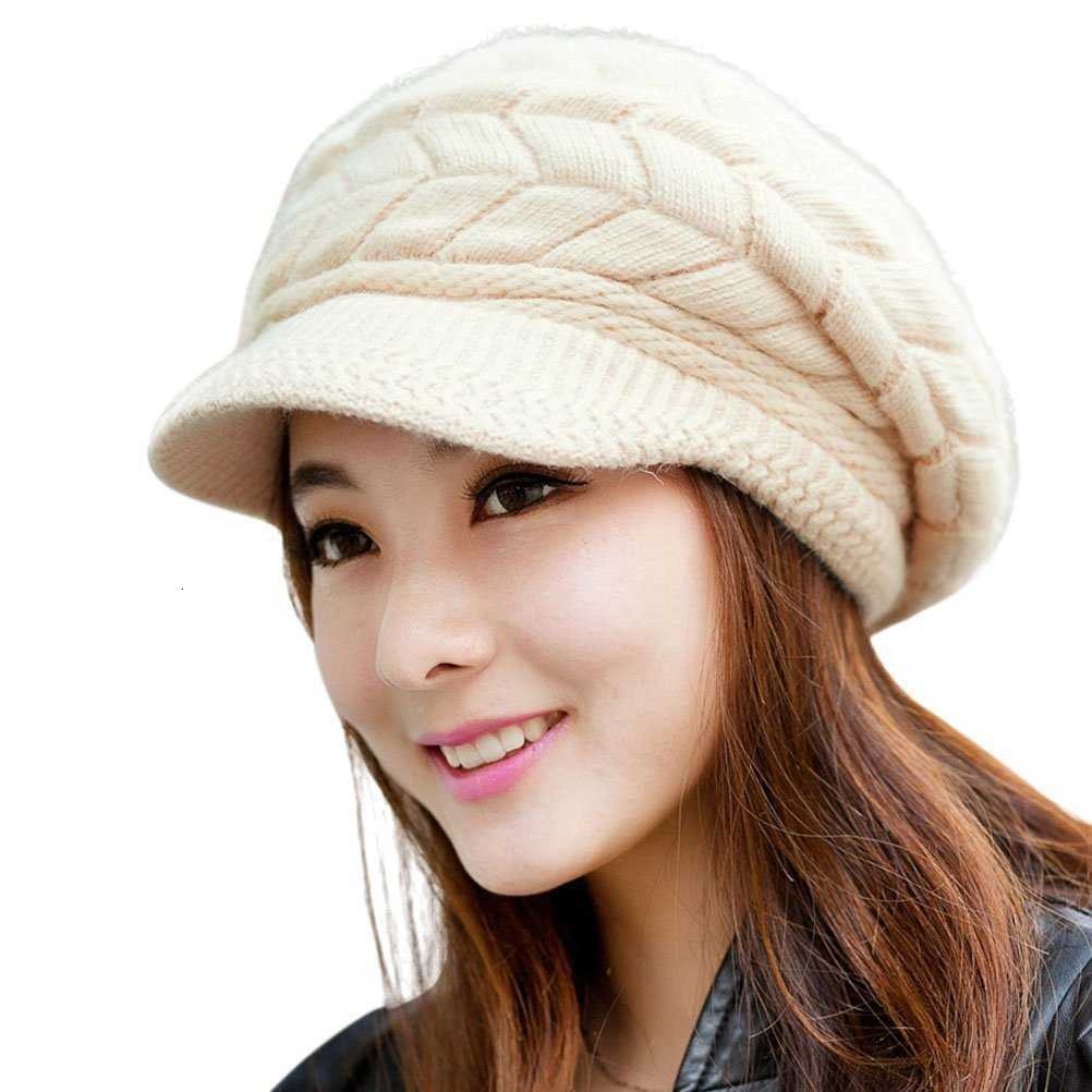 Womens Winter Warm Knit Hat for Cold Weather Running Camping Walking Fashionable Ski Hat with Sun Visor S260225FAN3