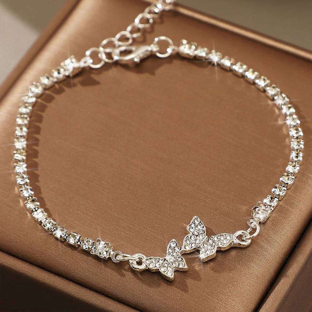 Shiny Exquisite Full Crystal Rhinestone Paved Butterfly Bracelet for Women Luxury Dainty Temperament Banquet Bracelets Jewelry Z260225