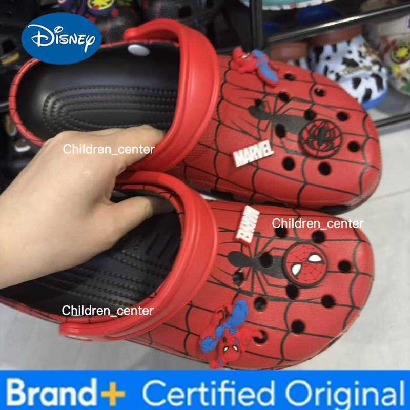 Marvel Summer New Adult Spiderman Hole Shoes Cute Breathable Indoor Outdoor Beach Cartoon Anti-Slip Sandals Slippers Gifts H260226