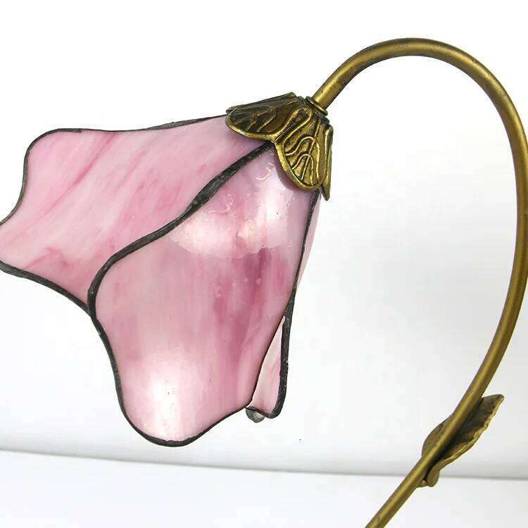 Antique Tiffany Style Table Lamps Stained Glass Handmade Desk Lamp Pink Petal Lampshade Custom Made Lights H260225