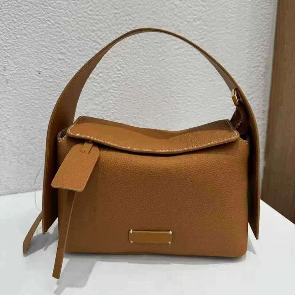 Luxury Shoulder Bags Totes Spring New Cross Border Genuine Leather Ear Hanging Eaves Bag Large Capacity Women S High End Crossbody Handbag SENYY