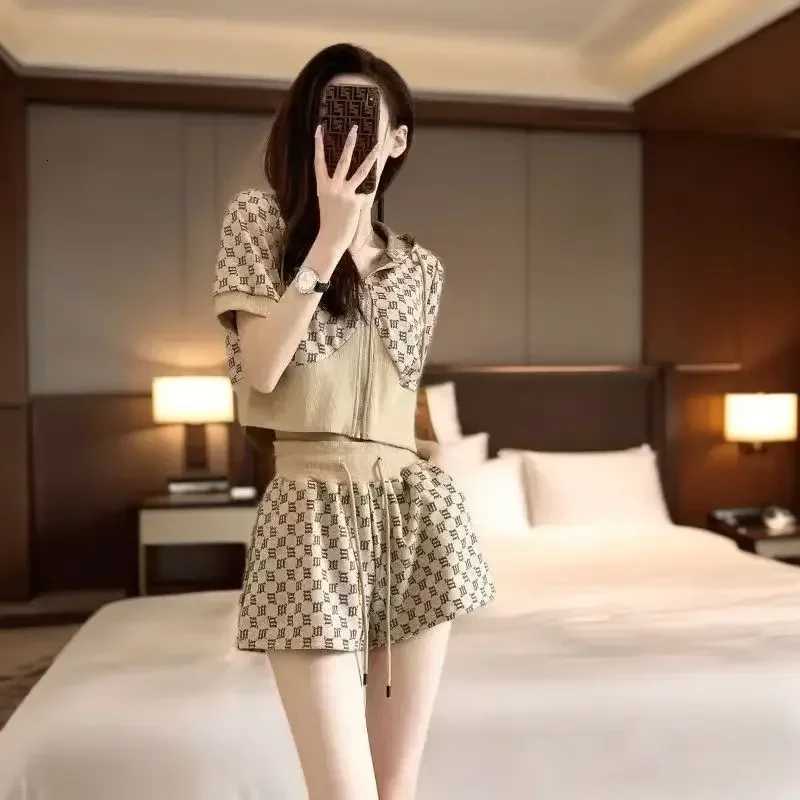 2026 Summer Women's Two Piece Set, Zipper Short Sleeve Top & Drawstring Shorts Casual Sports OutfitT260226