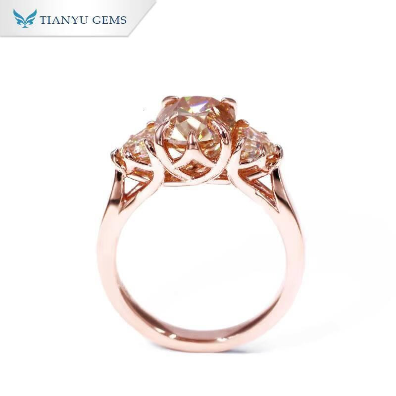 Tianyu Gems 8x10mm Cushion Cut Champagne Moissanite Ring Women 18K 14K 10K Rose Gold Three Stone Ring Wedding Engagement Jewelry
