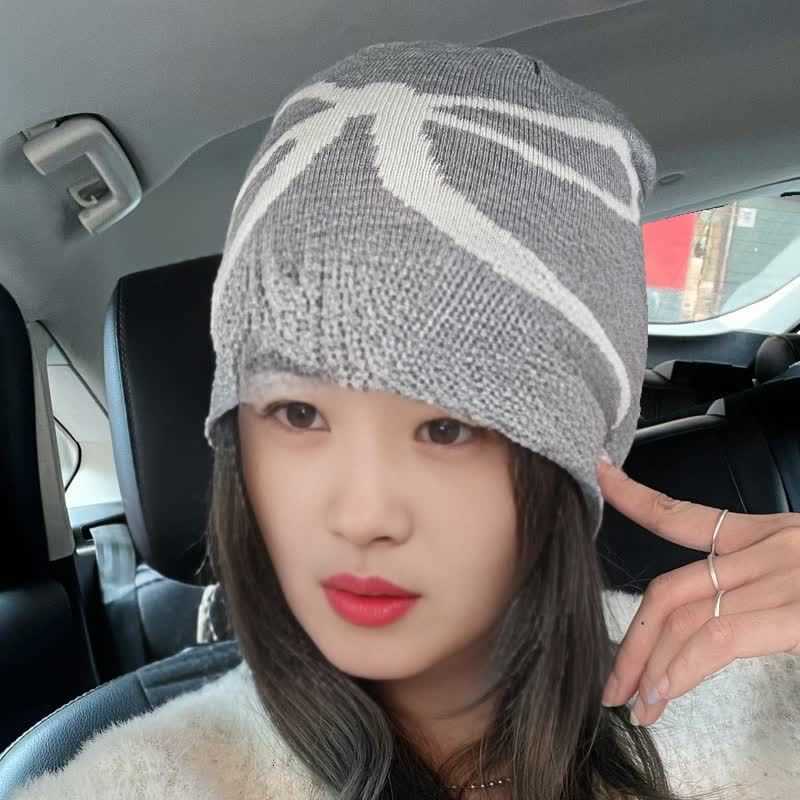 Korean Style Bowknot Knitted Black Beanie for Women Autumn and Winter Versatile Headwrap Large Head Circumference Face Slimming Knitted Hat S260225UKL