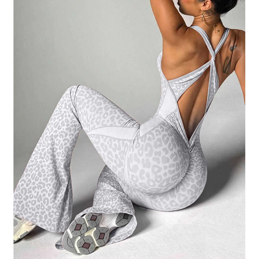 2026 Designer Women's Leopard Pattern Cross Back Seamless Yoga Fitness Integrated Sports Pants Set